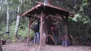 How to build a Treehouse in 10 minutes - The speeded up part contains 12 hour footage that was made over one week. - (onli for 