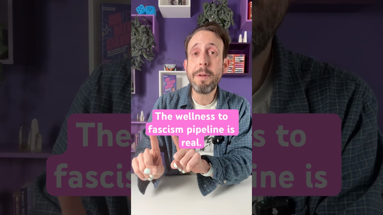 Путь от благополучия к фашизму реален. 