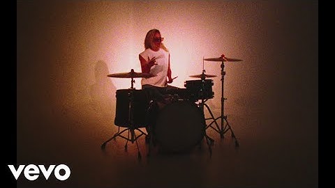 G Flip - Bed On Fire (Official Video)