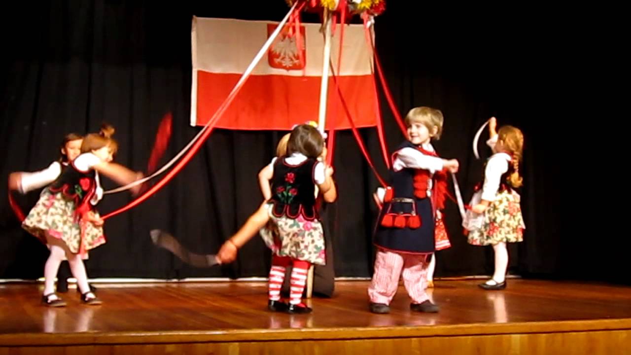 Watch SofiaPolskaSzkolaDance.MOV on YouTube Watch SofiaPolskaSzkolaDance.MOV on YouTube