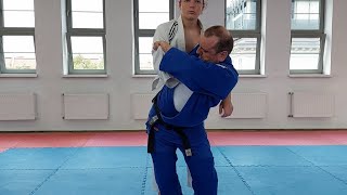 Judo - o-goshi - duże biodro (Judopedia)