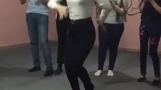 Böyle Bi̇r Dans Yok