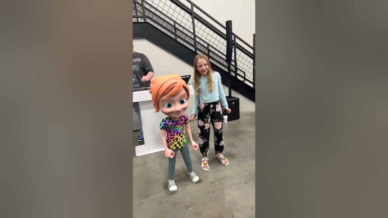 CARTOON ADLEY & LiKE NASTYA dance party at ViDSUMMiT!! #aforadley