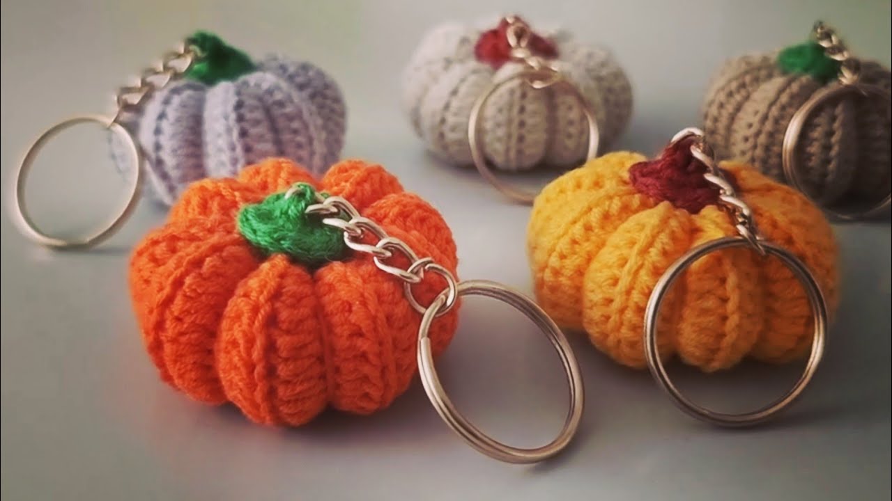 🎃 FAÇA E VENDA! CHAVEIRO DE ABÓBORA | Crochê para iniciantes, Porta chaves Abóbora | Crochê Outono 🍂