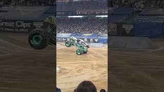 #gravedigger #monsternation #monstertrucks #monstertruck #bigtruck #bigtrucks #houston