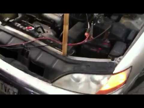 How to charge a 2000 323i BMW - YouTube