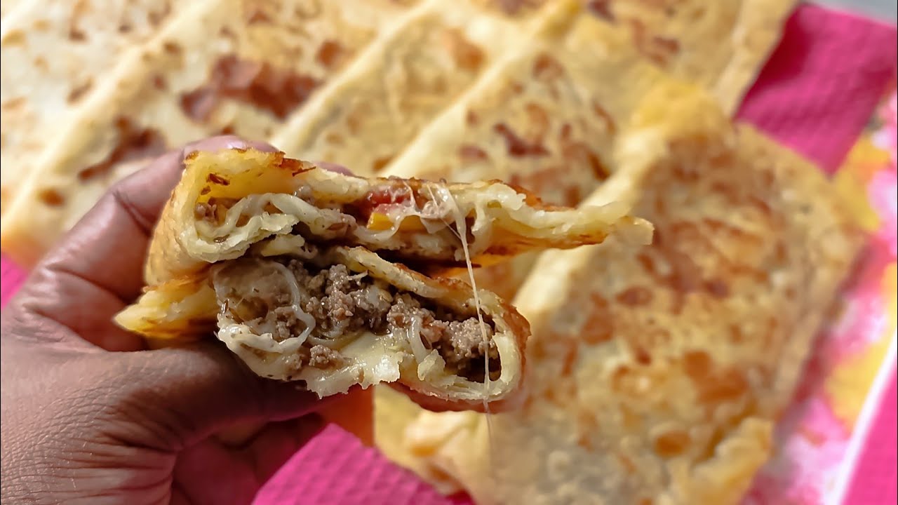 Galettes moelleuses farcies au poulet haché et au fromage 