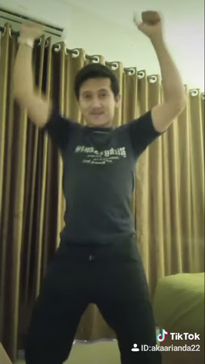 Viral tik tok gulametan tetet babang tampan @akaarianda22