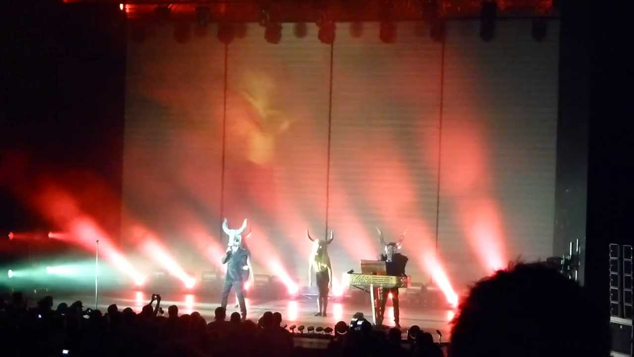 Pet Shop Boys - I Wouldn't Normally Do This Kind Of Thing