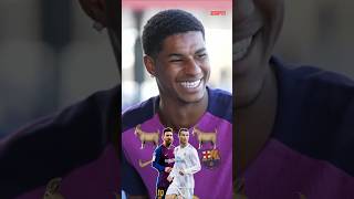 When Rashford couldn't decide between Messi and Ronaldo 😅