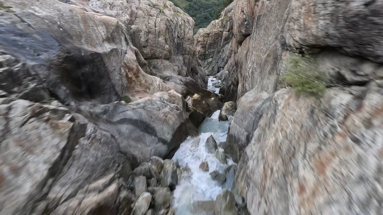 Wingsuit Heli-BASE, Jungfrau to Streamline