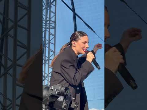 Ева Власова. Грустная песня (полная версия, ремейк). Санкт-Петербург, 04.06.2023 #евавласова #крыша