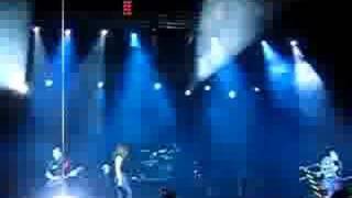 t.A.T.u._-_Yaroslavl_19.11.2006_Show_Me_Love_