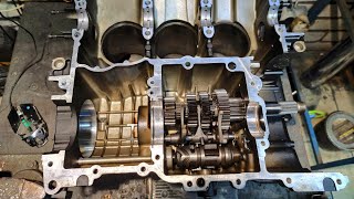 видео: Triumph Rocket3 Обзор двигателя в разборе. #triumph #rocket3 #triumphrocket3 #rockstar картинка: Triumph Rocket3 Обзор двигателя в разборе. #triumph #rocket3 #triumphrocket3 #rockstar