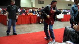 Bandanna Boy poses at MegaCon 2009 Part 1