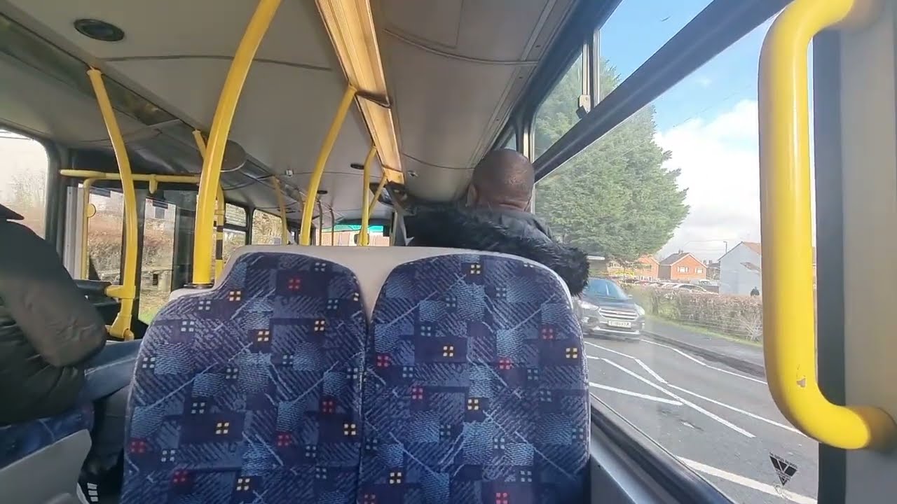 *Nice Axles, Loan* Volvo B7TL Wright Gemini 6913 on Metrobus Route 10