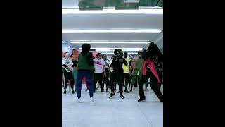 iWalk Ye Phara || IzzyOdigie Choreogrpahy Afrobeat love