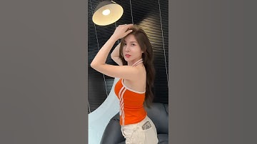 Dj Tina Thảo đã đến Now để trải nghiệm xu hướng Nhuộm Thuần Chay và Nối Tóc 9D