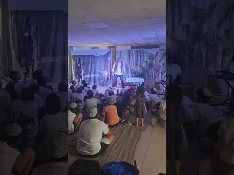 הצגת לילדים עם תיאטרון "נדודים" כחלק מפעילות ג' באלול בהר הזיתים