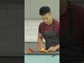 Fastest time to slice a bell pepper - 9.43 seconds by Wallace Wong 🔪🫑
