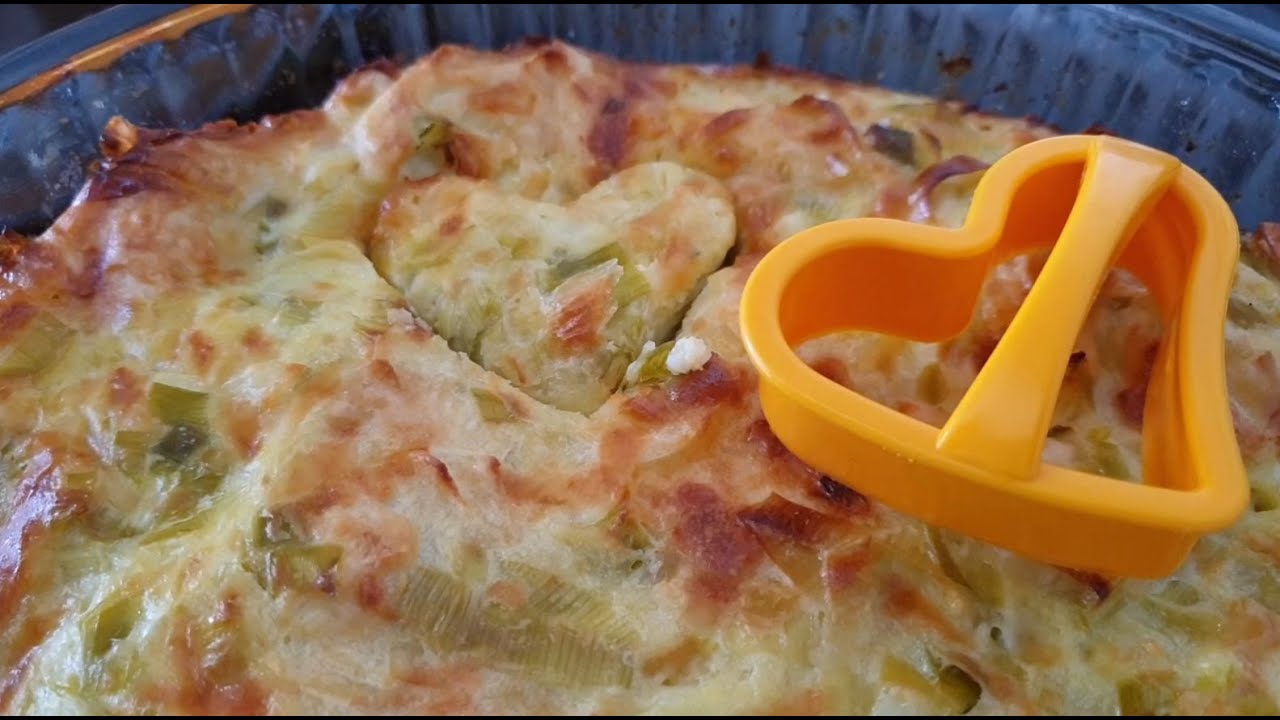 Yarım Yufka İle 1 Tepsi Börek. Çocuklar İçin Sağlıklı Pırasalı. Az