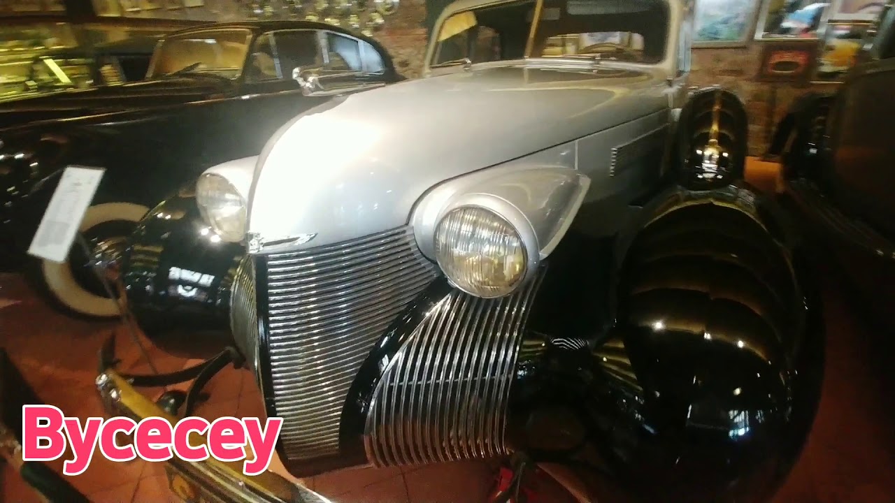 1939 Cadillac & 1938 Rolls Royce