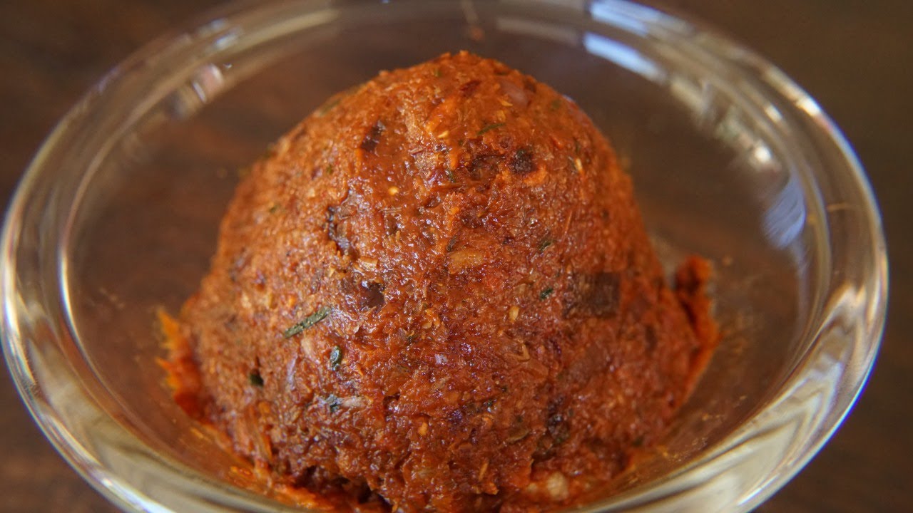Traditional Thai Red Curry Paste Recipe – Morgane Recipes - YouTube