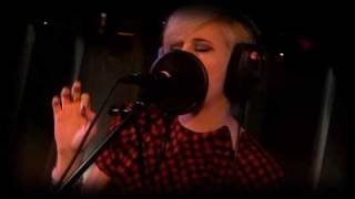 Pixie Lott op bezoek bij Wim Oosterlinck Showtime