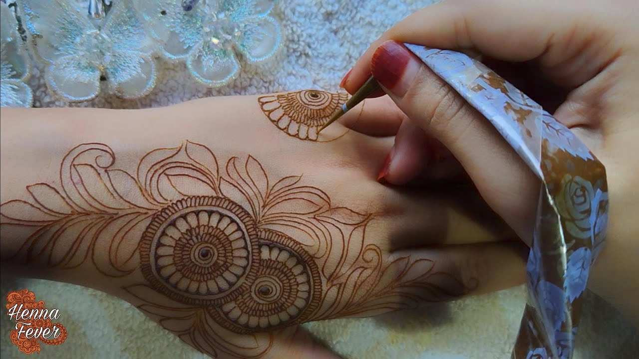 Latest Intricate Pattern With Bold Leaves Mehndi Design 2024 | Step by Step Tutorial | Henna Fever