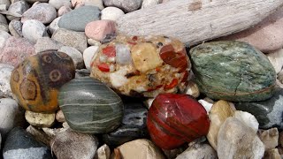 A Beautiful Spring Day on the Beach, and Great Rocks Too!