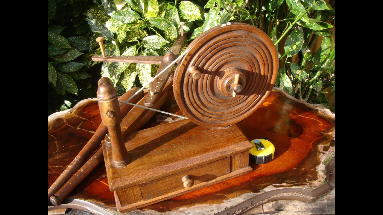 Vintage of beech Wool Spinning Winder Holder for Hanks Skeins & Pair of