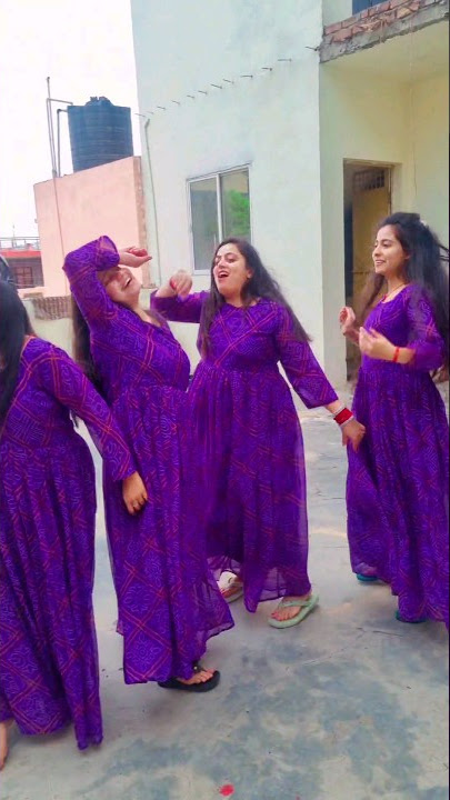 #nanad#bhabhi#bond#pyasi#pyasi#mar#jaungi#same#dress#i don't know#what to do