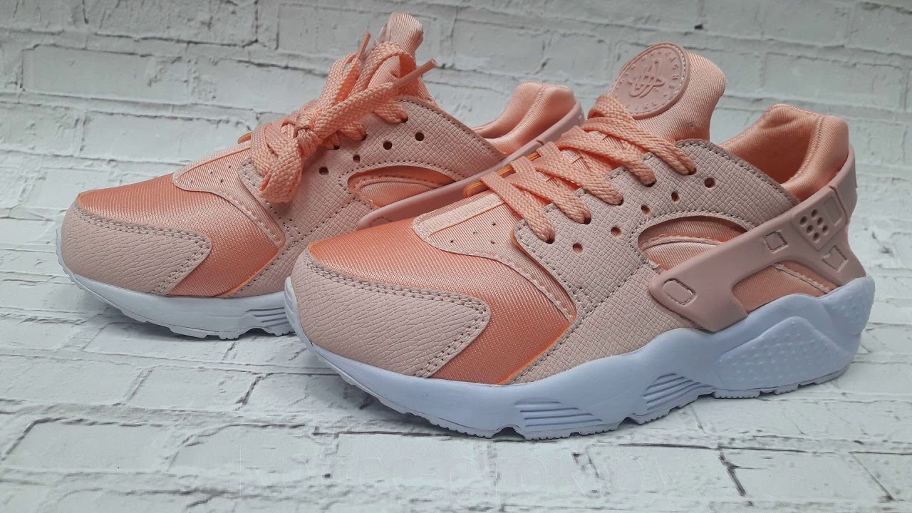 Женские беговые кроссовки Nike Free RN Commuter 2018 Белые