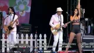 Katy Perry: Hot N Cold  (Live in London 2010) - +HQ sound