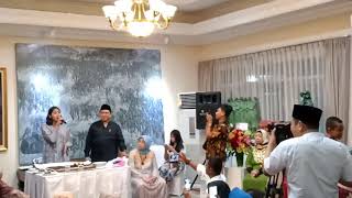 Fadly Zon dan puterinya menyanyikan lagu seriosa dengan musik klasik saat ulang tahun