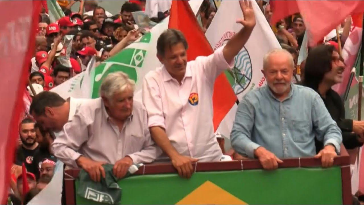 Lula holds last campaign rally on the eve of Brazil's runoff | AFP