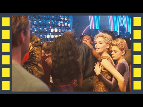 Основной инстинкт (1992) — Шэрон Стоун в ночном клубе