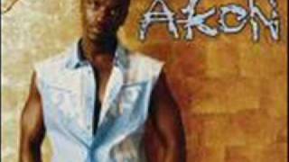 AKON - i wanna make love right now na na na chords