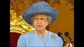 Queen Elizabeth II at Guildhall (2002)