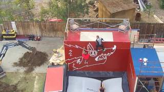 WORLDS BEST TRAMPWALL ACROBATS