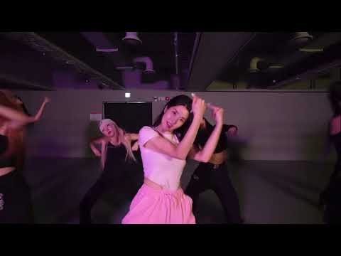 [Mirrored] 권은비(KWON EUNBI) ‘The Flash' 안무 영상 거울모드 (Dance Practice Mirrored)