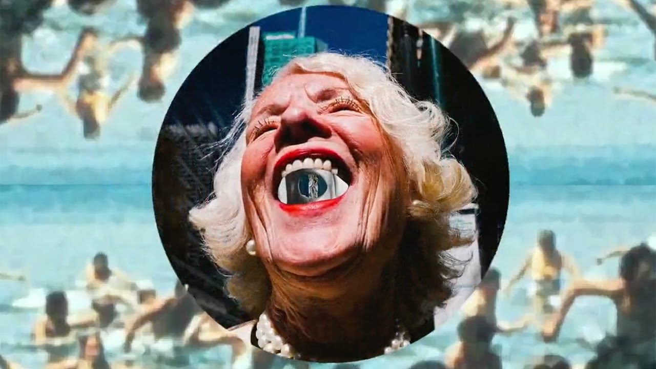 在 YouTube 上观看 LA CHICA - BE ABLE (Official Video) 在 YouTube 上观看 LA CHICA - BE ABLE (Official Video)