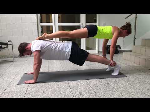 Firmenfitness: "Partner-Push-up Pyramide"