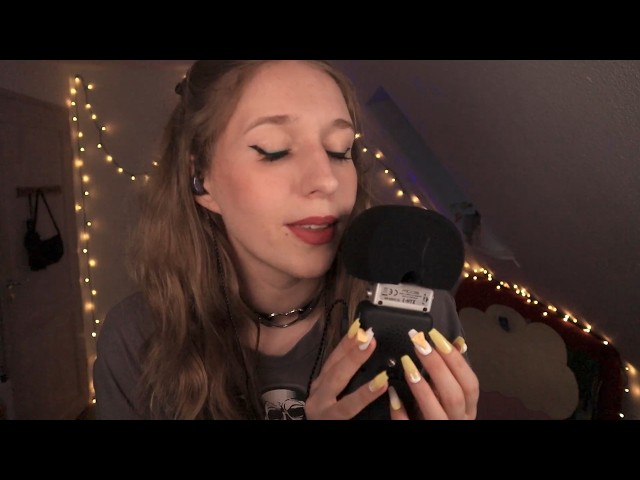 ASMR Clicky Close Up Whispering (unintelligible) & Hand Movements