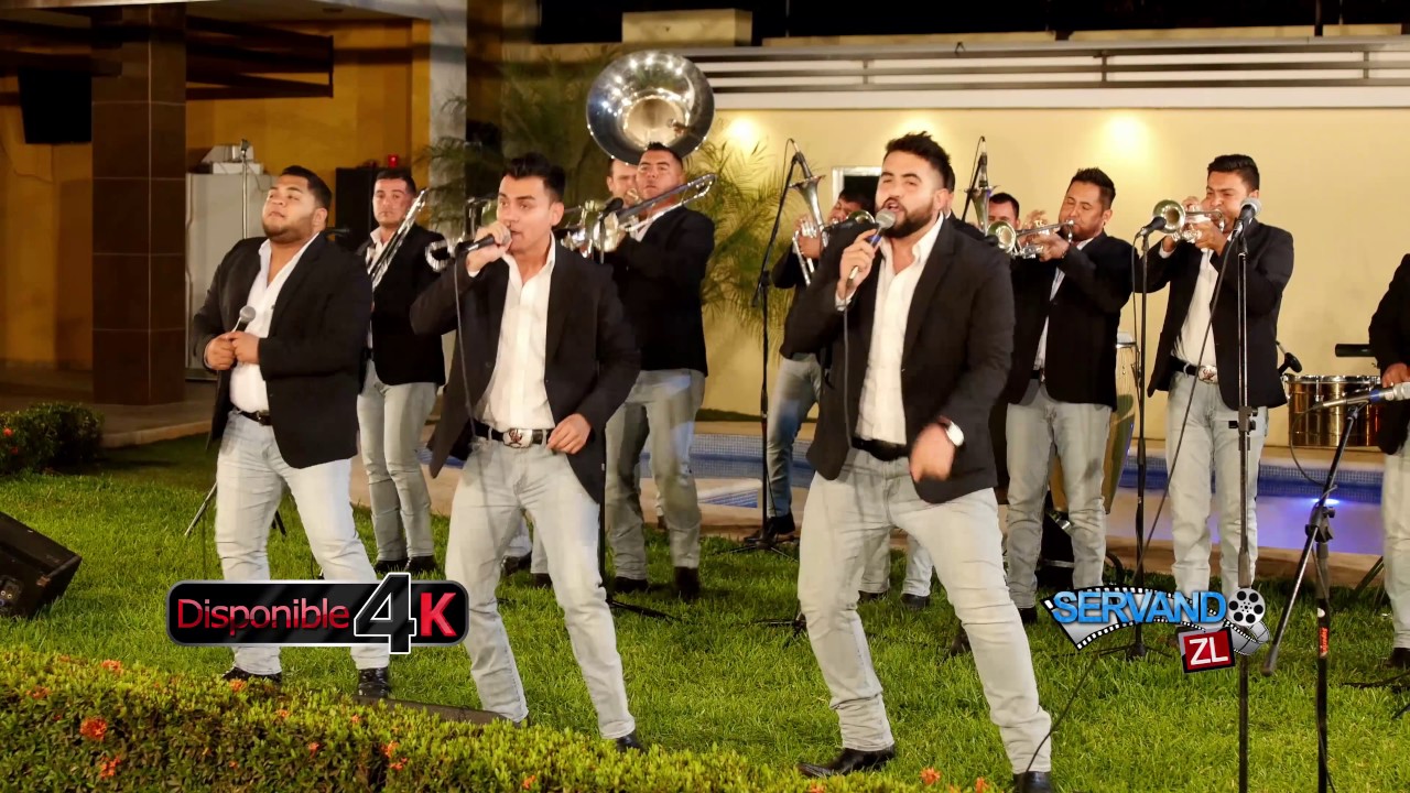 Banda La Corona Del Rey - Uno Personal (En Vivo)