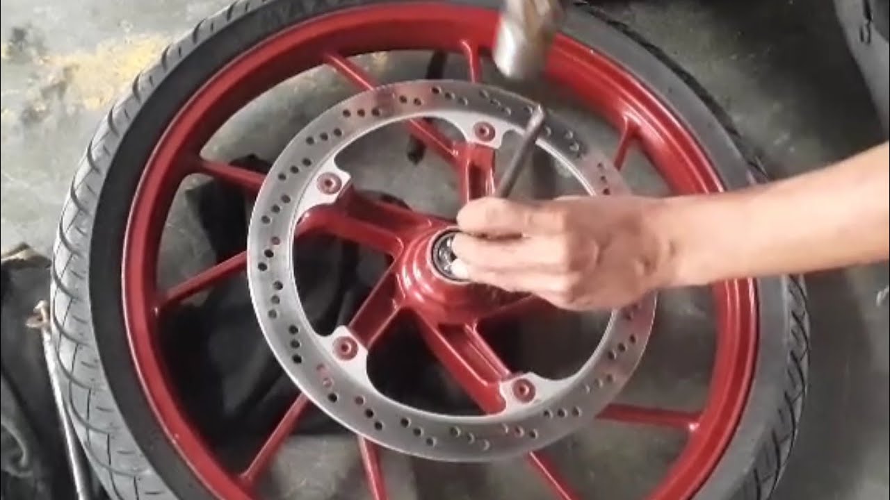 Front & rear wheel bearing replacement  | Suzuki Raider 150 | how to DIY 2021 | RaiderK Channel