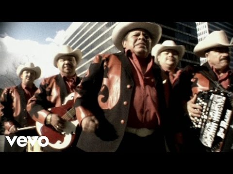 Freddy Ginebra celebrando la vida: la lluvia es una forma de bendición