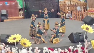 Sang Juara 2 Dari tkdarulhikmahgarut4531 Kreasi Tari Rengkenek  Gebyar Prestasi Tk Kabupaten Garut