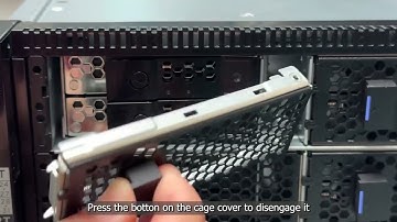 Lenovo ThinkSystem SR850 V4 removing an E3.S non-hot-swap CXL memory module