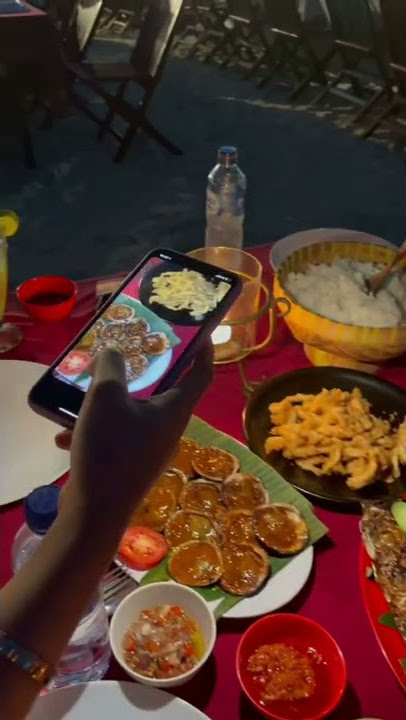 makan pinggir pantai bali